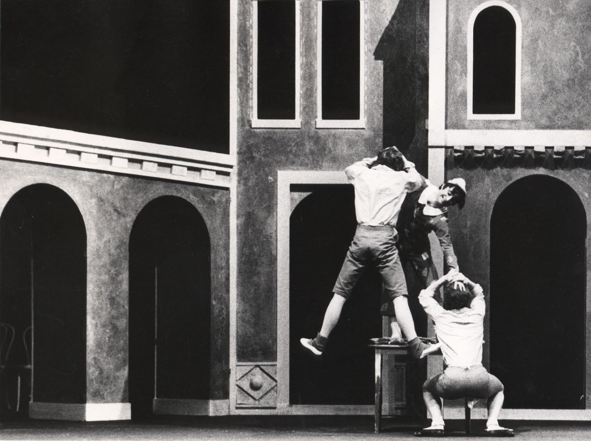 Ballett Basel – Der Diener zweier Herren – K. Hruška, J. Klár, V. Kloubek (foto Peter Stöckli, archiv IPŠ)